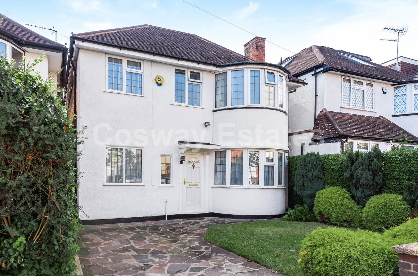 Lawrence Avenue, Mill Hill